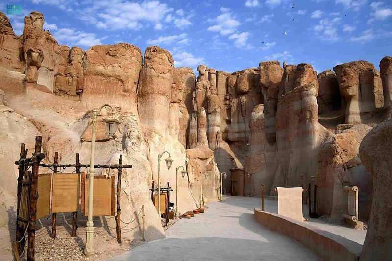Al Qarah Mountain experience