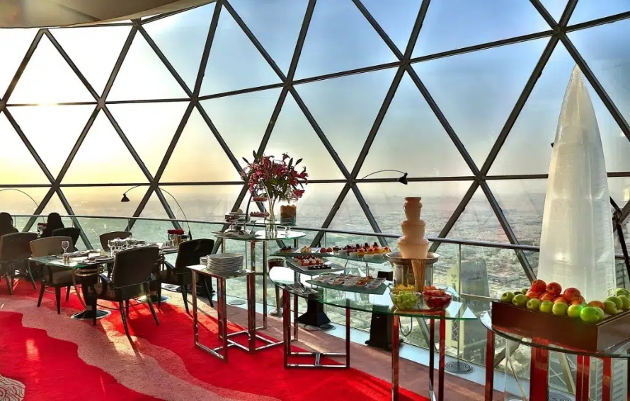 Al Faisaliah Tower experience