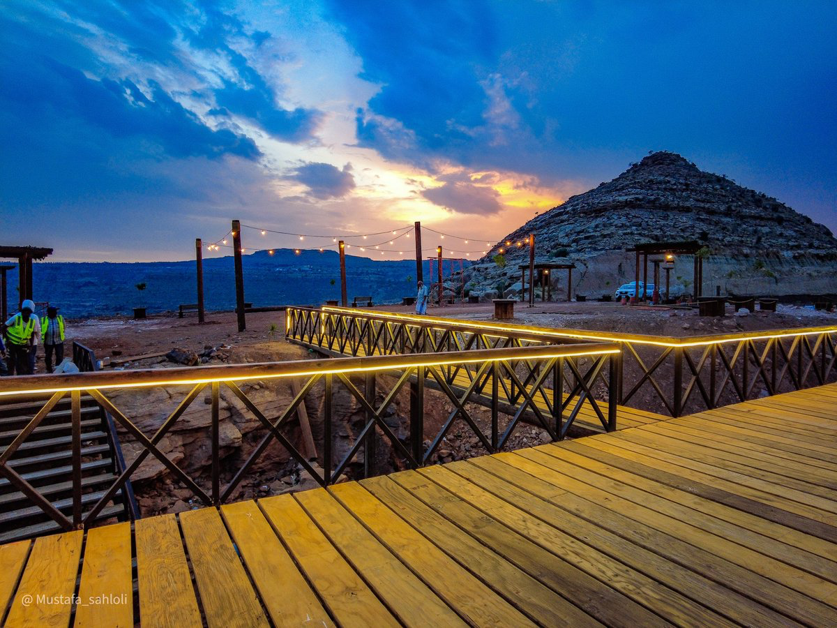 Al Qahar Mountains Viewpoint experience